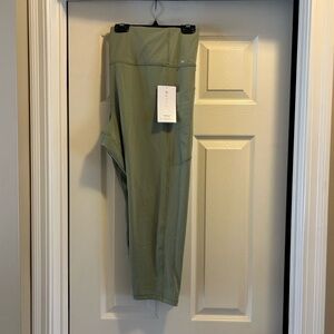 Athleta ultimate stash tight, nwt 3X